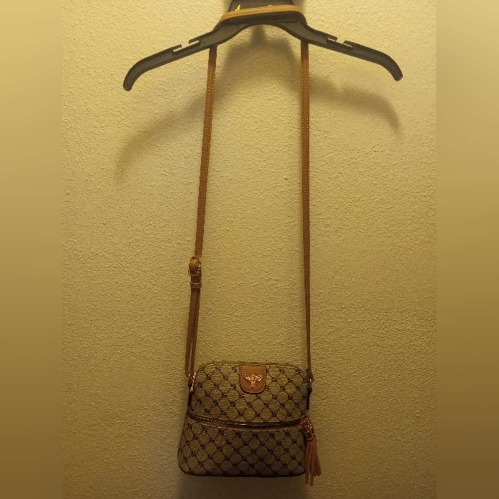 ("ALREADY GONE") CROSSBODY PURSE - Picture 2 of 11